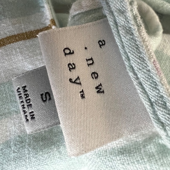 A New Day | Striped Linen Dress - Picture 5 of 6